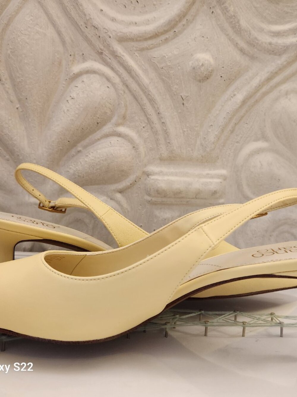 Franco Sarto "Kate" Yellow" Kitten Heeled Slingbacks. NIB. Size 9.5 - Picture 4 of 10